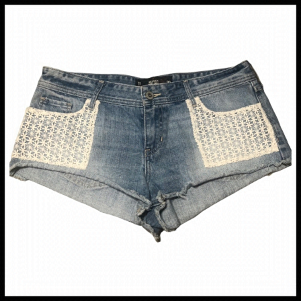 HOLLISTER Low Rise Crochet Jean Shorts